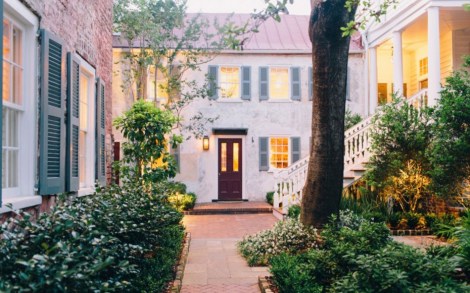 CHARMING0415-charleston
